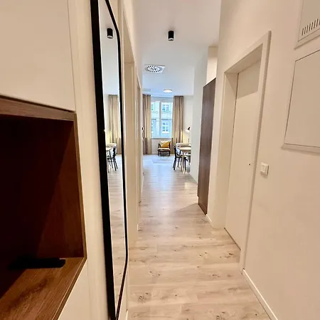 Апартаменты Bezrucova - 2 Bedrooms, Terrace And Free Garage Parking *