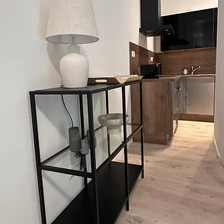 Апартаменты Bezrucova - 2 Bedrooms, Terrace And Free Garage Parking