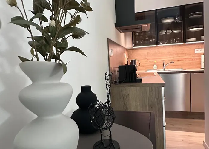 アパート Bezrucova - 2 Bedrooms, Terrace And Free Garage Parking *