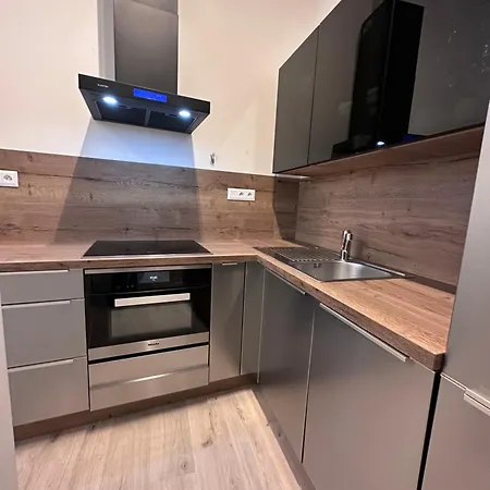 Apartment Family With 2 Bedrooms, Terrace And Free Garage Parking Bratislava